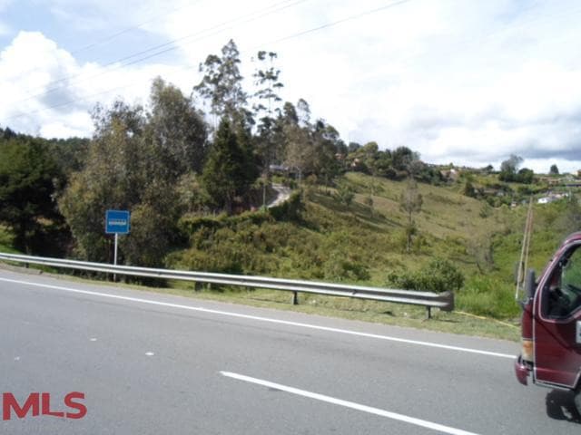 Lote Residencial en venta en Autopista, Oriente Antioqueño, Guarne — foto 1 de 8