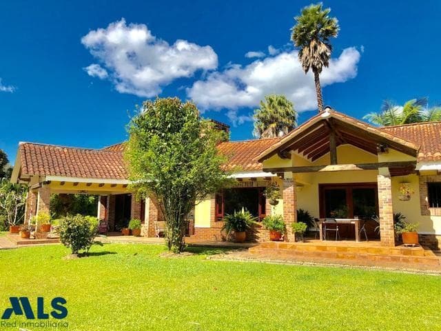 Casa en venta en V. Los Salados, Oriente Antioqueño, El Retiro — foto 1 de 22