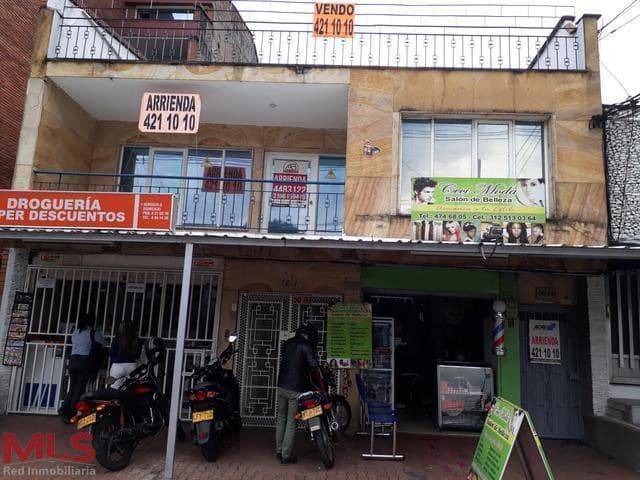 Edificio en venta en Calasanz, Occidente, Medellín — foto 1 de 5