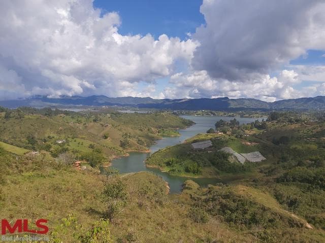 Lote Residencial en venta en Santa Ana, Oriente Antioqueño, El Peñol — foto 1 de 16