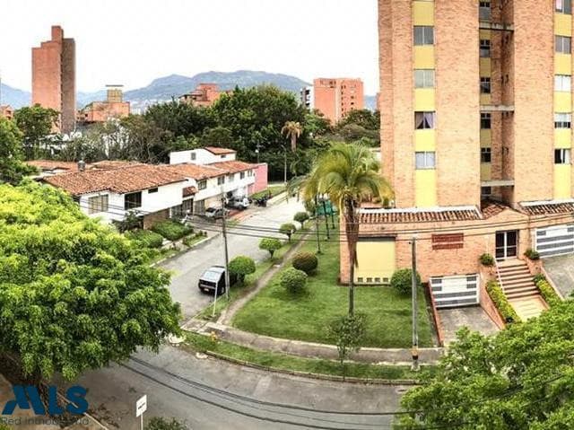 Apartamento en venta en Conquistadores, Laureles, Medellín — foto 1 de 14