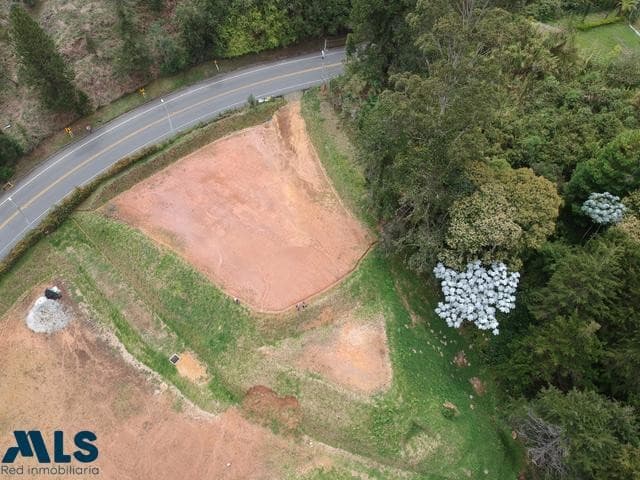 Lote Residencial en venta en V. Variante Aeropuerto, Oriente Antioqueño, Rionegro — foto 1 de 20