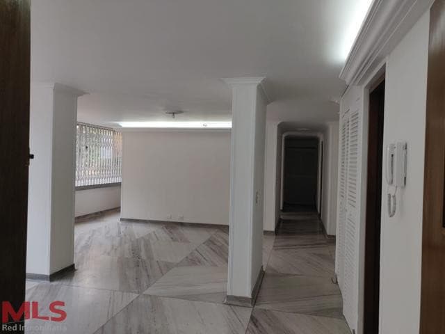 Apartamento en venta en Centro, Medellín — foto 1 de 12