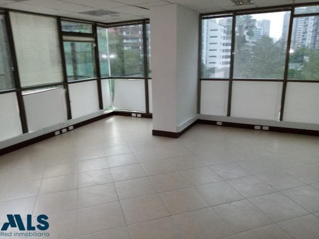 Oficina en venta en El Poblado, Medellín — foto 1 de 10