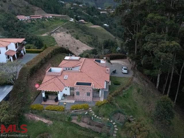 Casa en venta en Puro Cuero, Oriente Antioqueño, El Retiro — foto 1 de 19