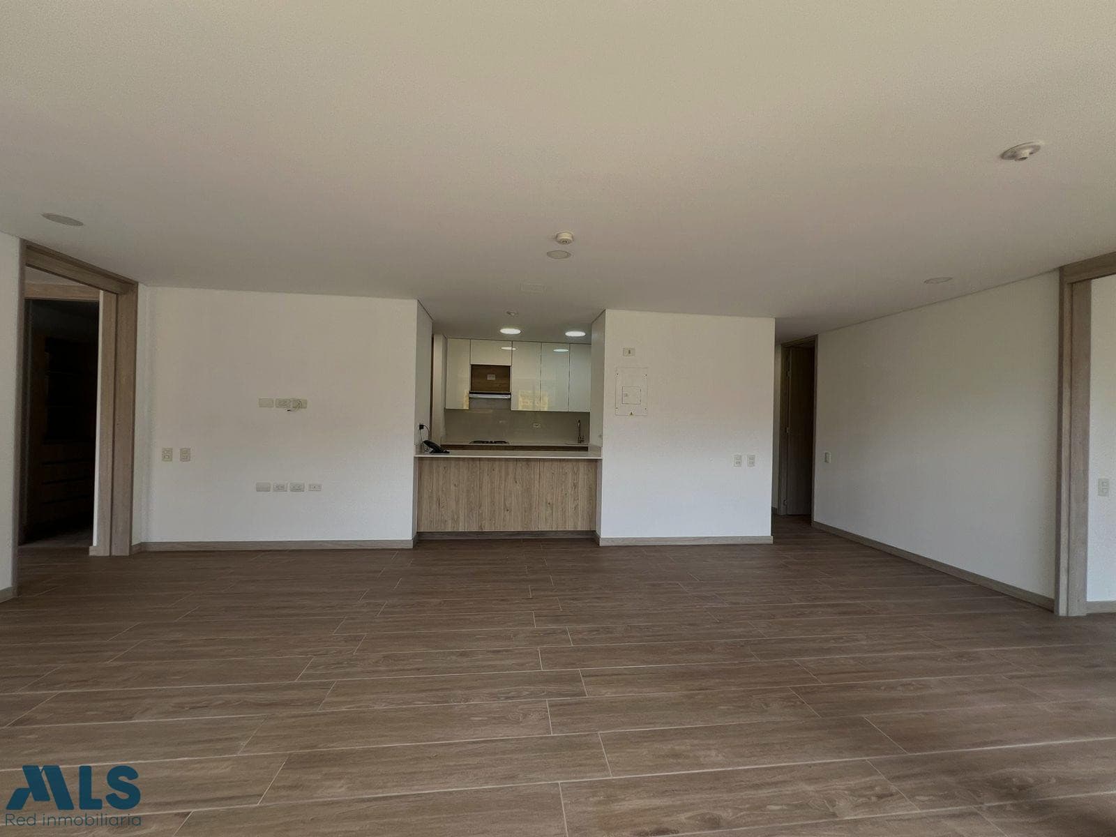 Apartamento en venta en Loma Del Escobero, Aburra Sur, Envigado — foto 1 de 37