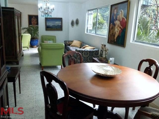 Apartamento en venta en Estadio, Laureles, Medellín — foto 1 de 11