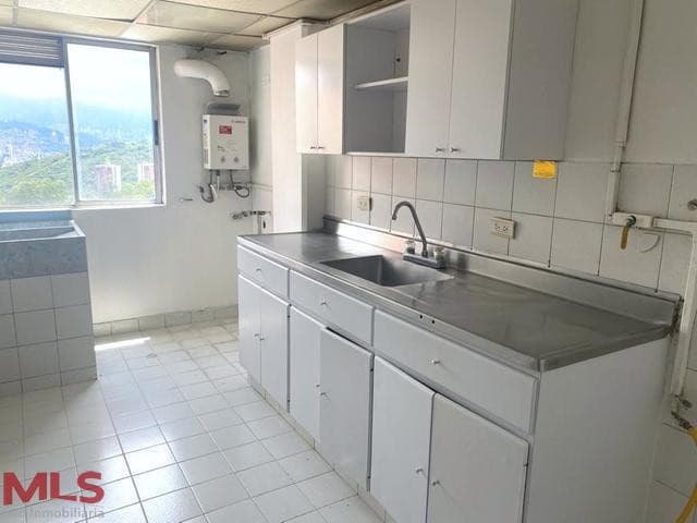 Apartamento en venta en Robledo, Occidente, Medellín — foto 1 de 9