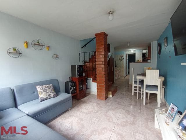 Casa en venta en Robledo, Occidente, Medellín — foto 1 de 29