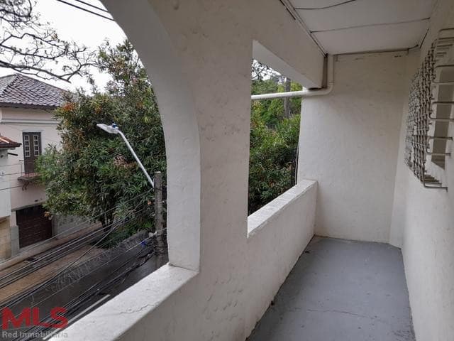 Casa en venta en Prado, Centro, Medellín — foto 1 de 14