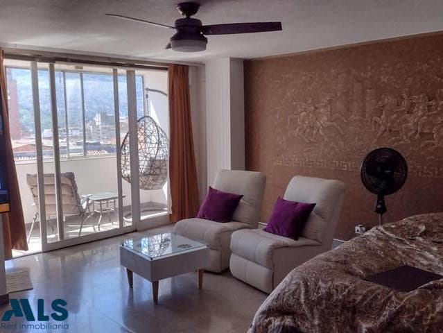 Apartamento en venta en Centro, Medellín — foto 1 de 11