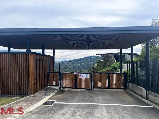 Lote Residencial en venta en V. Pantanillo, Aburra Sur, Envigado — foto 1 de 10