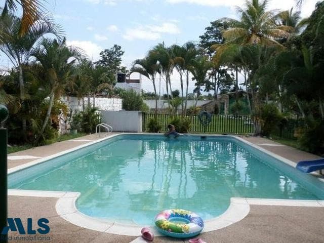 Casa en venta en Chinauta, Otras Zonas, Cundinamarca — foto 1 de 10