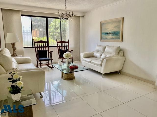 Apartamento en venta en La América, Occidente, Medellín — foto 1 de 30