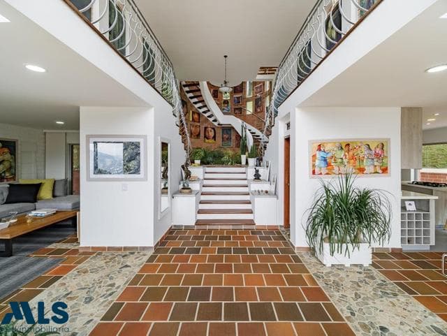 Casa en venta en Altavista, Belén Guayabal, Medellín — foto 1 de 12