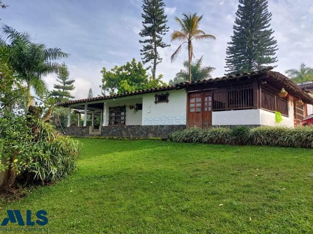 Finca Recreativa en venta en V. Alvarado, Norte, Copacabana — foto 1 de 16