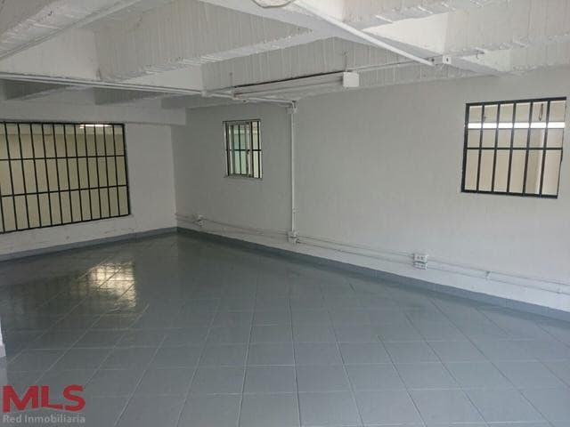 Bodega en venta en Barrio Colombia, Poblado, Medellín — foto 1 de 5
