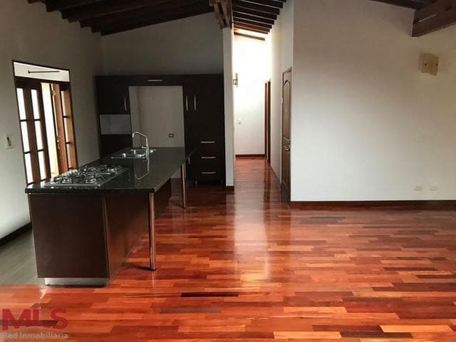Casa en venta en Urbano, Aburra Sur, San Antonio De Prado — foto 1 de 20