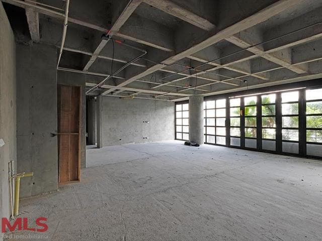 Apartamento en venta en La Frontera, Poblado, Medellín — foto 1 de 13