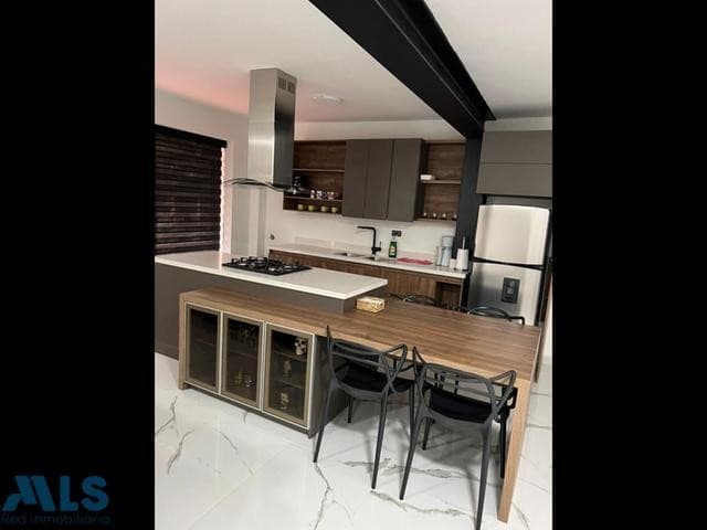 Apartamento en venta en Lorena, Laureles, Medellín — foto 1 de 5