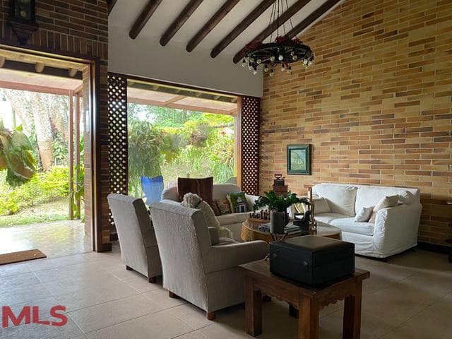 Casa en venta en Loma De Las Brujas, Aburra Sur, Envigado — foto 1 de 32