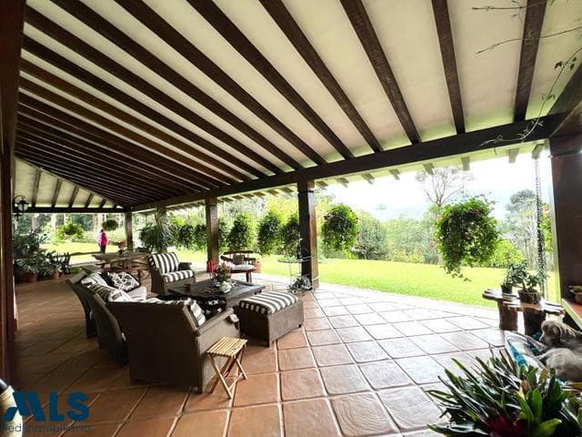 Casa en venta en Sector Fizebad, Oriente Antioqueño, El Retiro — foto 1 de 30