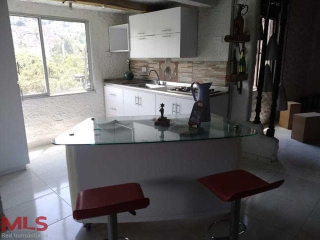 Apartamento en venta en Malta, Aburra Sur, Itagüí — foto 1 de 12