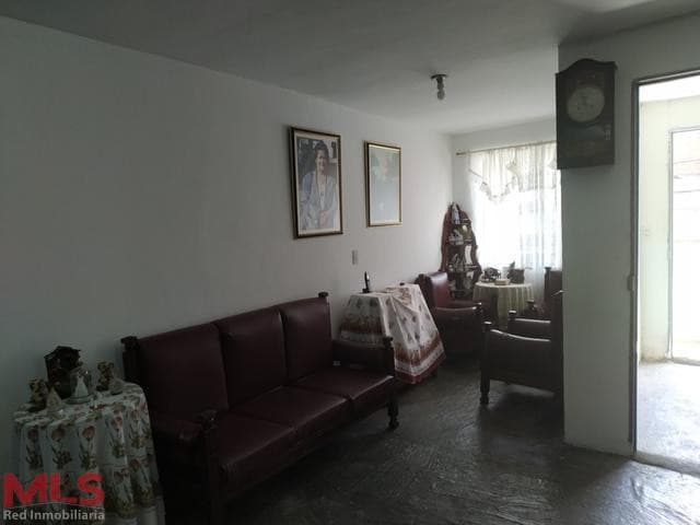 Casa en venta en San Fernando, Aburra Sur, Itagüí — foto 1 de 5