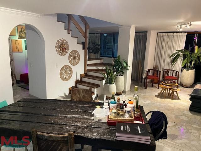 Apartamento en venta en Conquistadores, Laureles, Medellín — foto 1 de 19