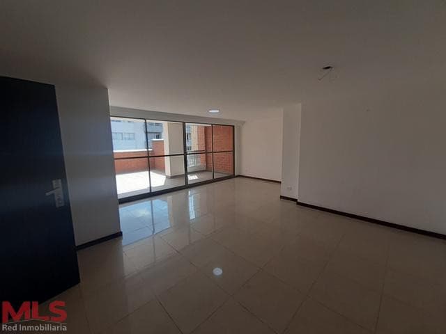 Apartamento en venta en Conquistadores, Laureles, Medellín — foto 1 de 17