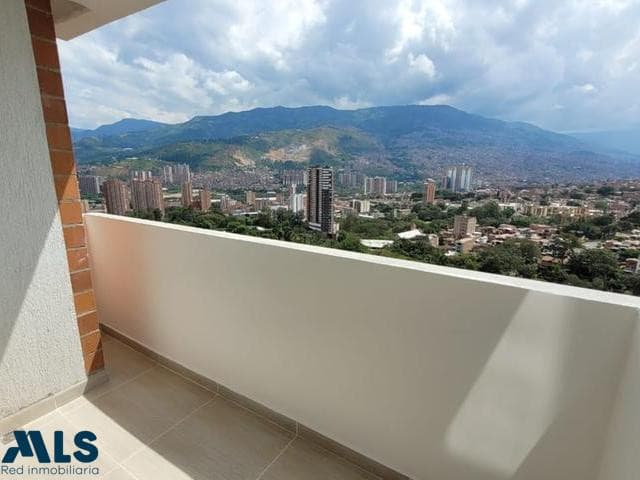 Apartamento en venta en Santa Ana, Norte, Bello — foto 1 de 13