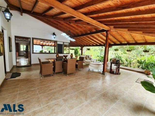 Casa en venta en El Esmeraldal, Aburra Sur, Envigado — foto 1 de 20