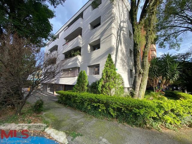 Apartamento en venta en Calasanz, Occidente, Medellín — foto 1 de 10