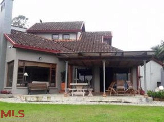 Casa en venta en Los Chagualos, Oriente Antioqueño, El Retiro — foto 1 de 23
