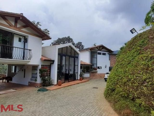 Finca Recreativa en venta en V. Fizebad, Oriente Antioqueño, El Retiro — foto 1 de 15