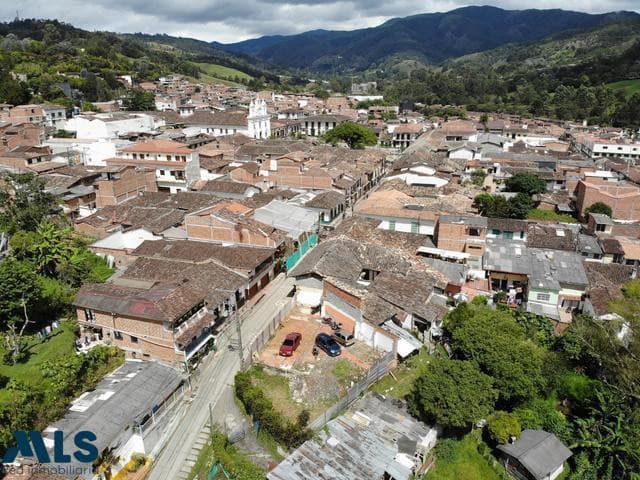 Lote Residencial en venta en Centro, Oriente Antioqueño, El Retiro — foto 1 de 9