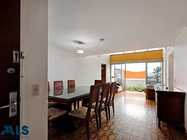 Apartamento en venta en Bomboná Nº 1, Centro, Medellín — foto 1 de 20