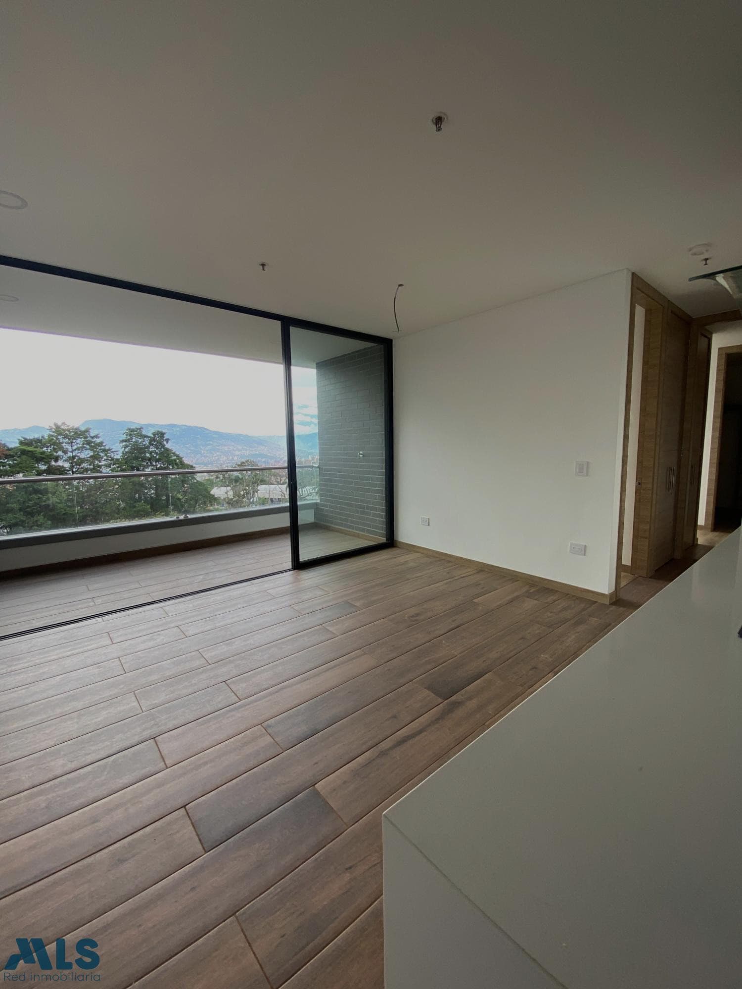 Apartamento en venta en Loma Del Escobero, Aburra Sur, Envigado — foto 1 de 10