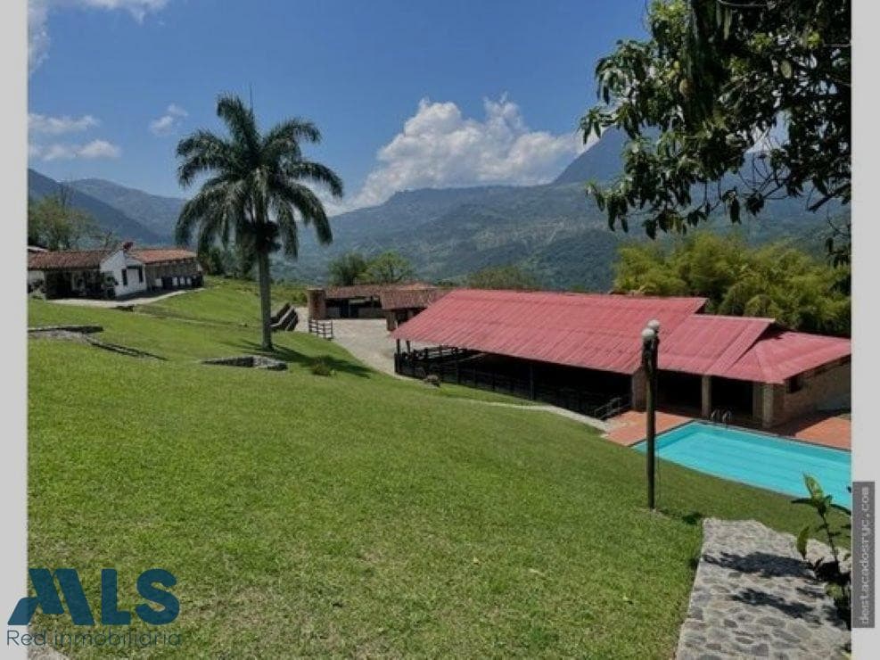 Finca Recreativa en venta en Camilo C, Otras Zonas, Amagá — foto 1 de 13