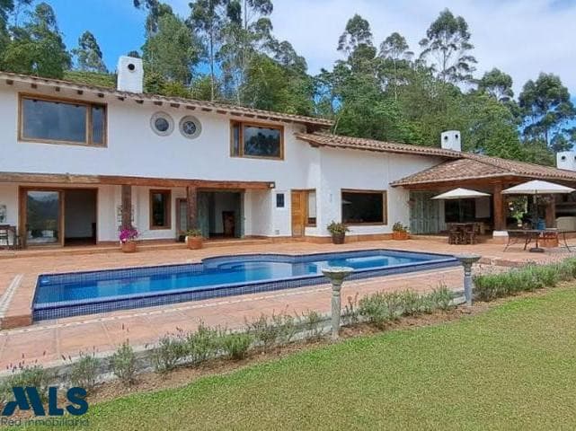Finca Recreativa en venta en Campestre, Oriente Antioqueño, El Retiro — foto 1 de 16