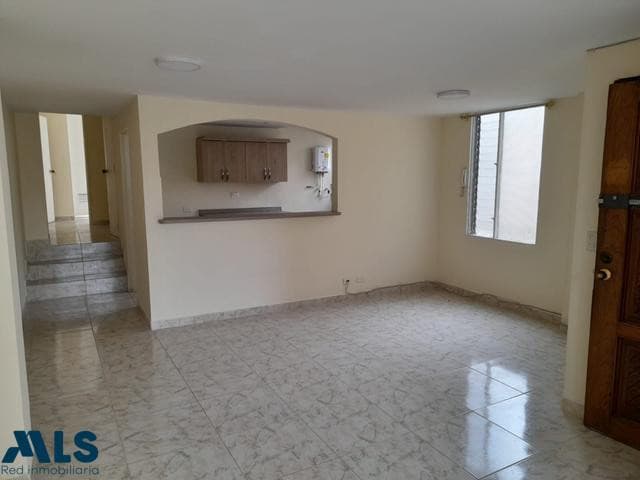 Apartamento en venta en Calasanz, Occidente, Medellín — foto 1 de 18