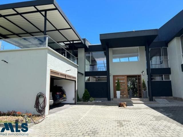 Casa en venta en V. El Tablazo, Oriente Antioqueño, Rionegro — foto 1 de 16