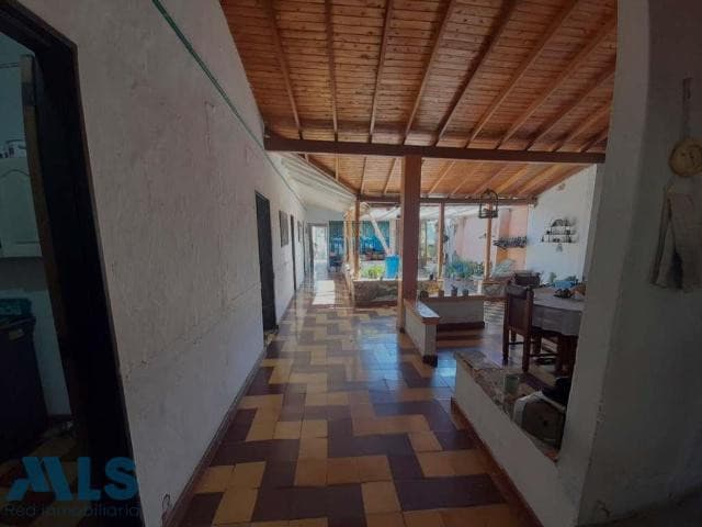 Casa en venta en Vergel, Aburra Sur, San Antonio De Prado — foto 1 de 15
