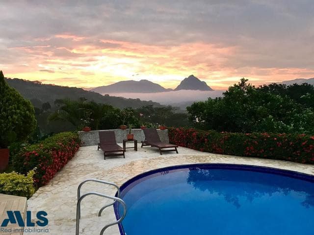 Finca Recreativa en venta en Rural, Otras Zonas, La Pintada — foto 1 de 20
