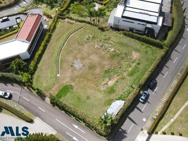 Lote Residencial en venta en Alto De Las Palmas, Poblado, Medellín — foto 1 de 8
