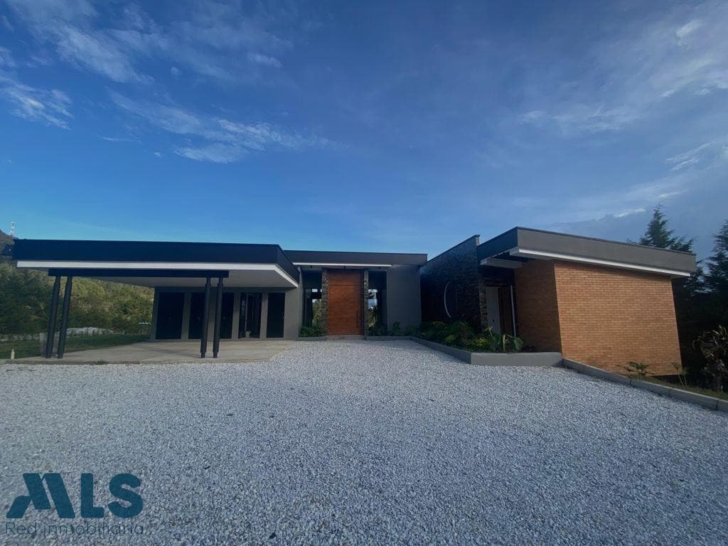 Casa en venta en Alto De Las Palmas, Aburra Sur, Envigado — foto 1 de 35