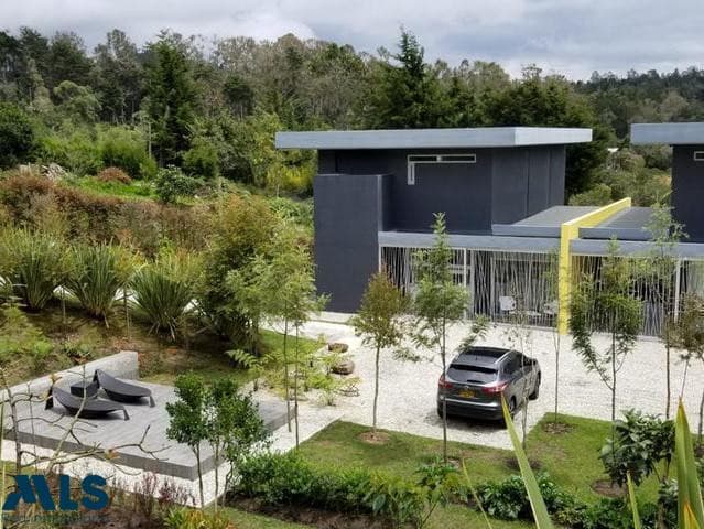 Casa en venta en V. Pantanillo (Envigado), Aburra Sur — foto 1 de 24