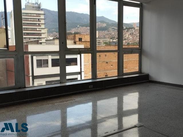 Oficina en venta en Centro, Medellín — foto 1 de 6