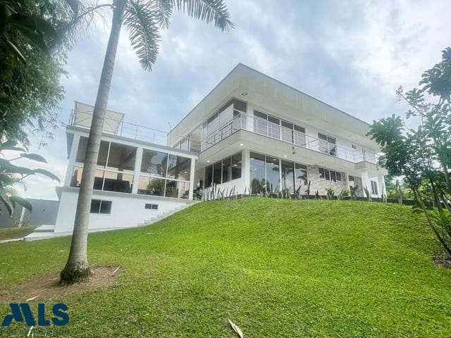 Casa en venta en Cerritos, Otras Zonas, Pereira — foto 1 de 10