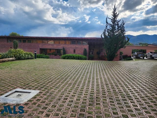 Casa en venta en Corredor La Fe El, Oriente Antioqueño, El Retiro — foto 1 de 45